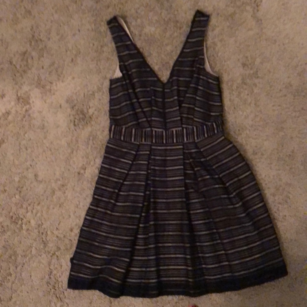 BCBG size  2 day/night dress